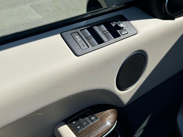 Land Rover Range Rover Sport II с пробегом 2014 года, цена 3 290 000 рублей, 85594 км, внедорожник, Автокод Объявления