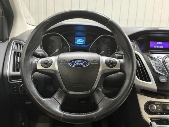 Ford Focus III с пробегом 2011 года, цена 829 000 рублей, 192751 км, хэтчбек, Автокод Объявления