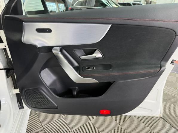 Mercedes-Benz CLA II (C118 X118) с пробегом 2021 года, цена 4 370 000 рублей, 37183 км, седан, Автокод Объявления