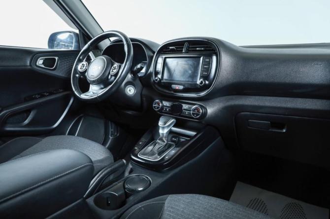 Kia Soul III с пробегом 2022 года, цена 2 599 000 рублей, 7985 км, хэтчбек, Автокод Объявления