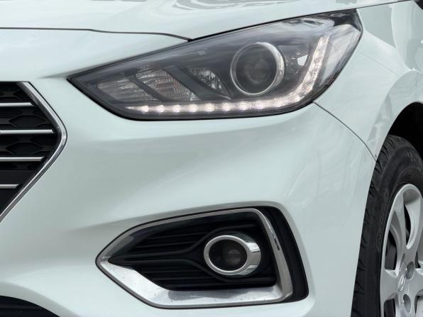 Hyundai Solaris II с пробегом 2018 года, цена 1 392 000 рублей, 125432 км, седан, Автокод Объявления