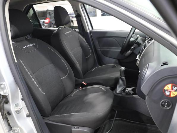 Renault Logan II Рестайлинг с пробегом 2020 года, цена 1 070 000 рублей, 153605 км, седан, Автокод Объявления