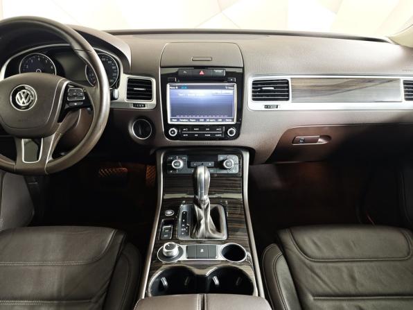 Volkswagen Touareg II Рестайлинг с пробегом 2015 года, цена 2 600 000 рублей, 123032 км, внедорожник, Автокод Объявления