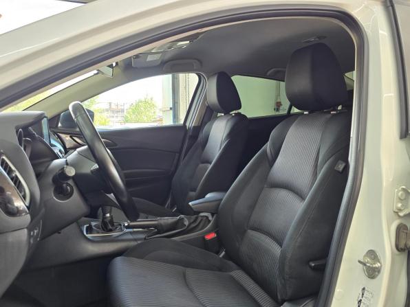 Mazda 3 III (BM) с пробегом 2014 года, цена 1 349 000 рублей, 168900 км, седан, Автокод Объявления