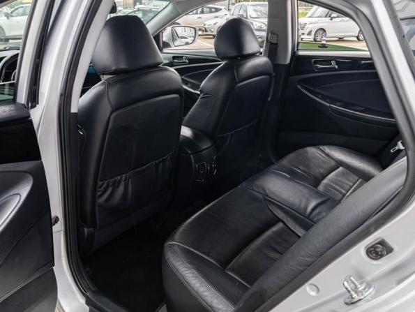 Hyundai Sonata VI (YF) с пробегом 2012 года, цена 1 330 000 рублей, 160041 км, седан, Автокод Объявления