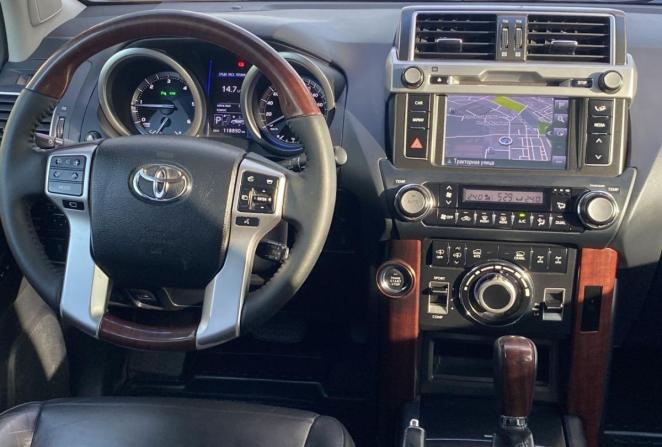 Toyota Land Cruiser Prado 150 Series Рестайлинг 1 с пробегом 2016 года, цена 4 385 000 рублей, 118889 км, внедорожник, Автокод Объявления