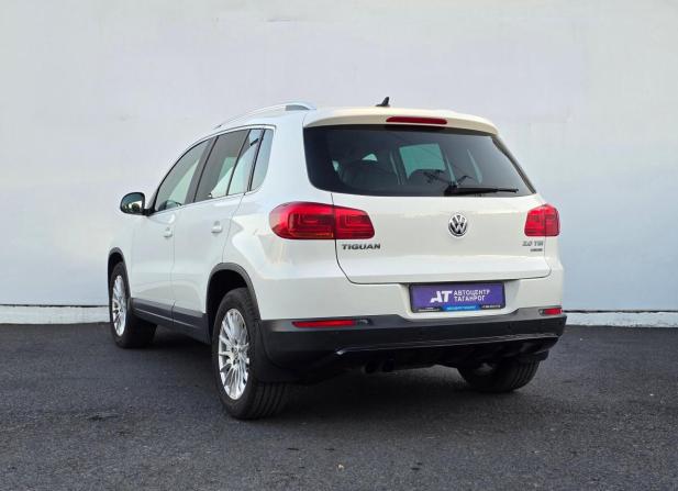 Volkswagen Tiguan I Рестайлинг с пробегом 2013 года, цена 1 499 000 рублей, 171280 км, внедорожник, Автокод Объявления
