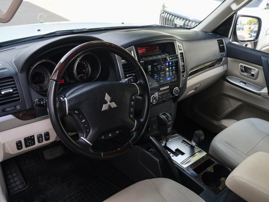 Mitsubishi Pajero IV Рестайлинг 2 Москва  - изображение 12