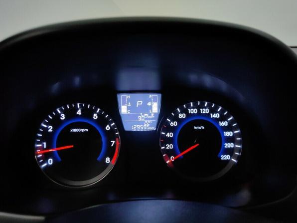 Hyundai Solaris I Рестайлинг с пробегом 2014 года, цена 985 000 рублей, 129595 км, хэтчбек, Автокод Объявления
