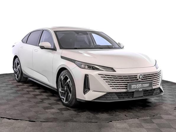 Changan Lamore с пробегом 2023 года, цена 1 755 000 рублей, 61939 км, седан, Автокод Объявления