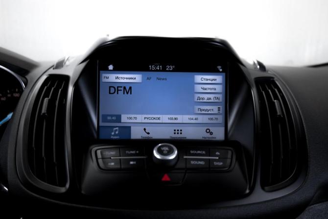 Ford Kuga II Рестайлинг с пробегом 2018 года, цена 1 300 000 рублей, 173151 км, внедорожник, Автокод Объявления