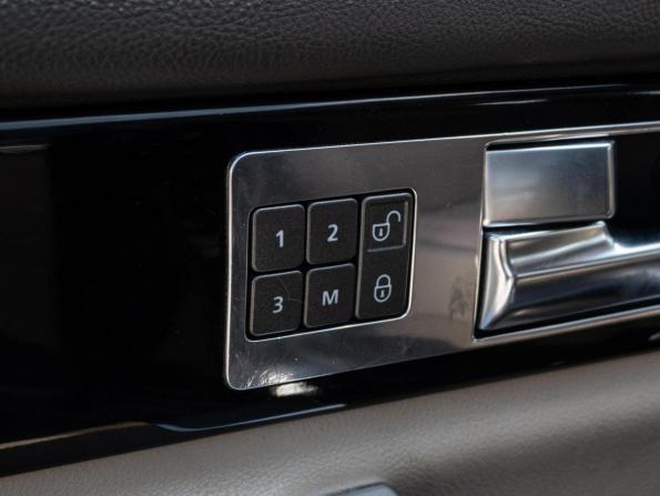 Land Rover Discovery IV с пробегом 2012 года, цена 2 550 000 рублей, 168332 км, внедорожник, Автокод Объявления