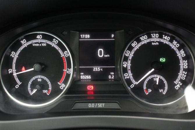 Skoda Rapid I Рестайлинг с пробегом 2018 года, цена 1 595 000 рублей, 93257 км, лифтбек, Автокод Объявления