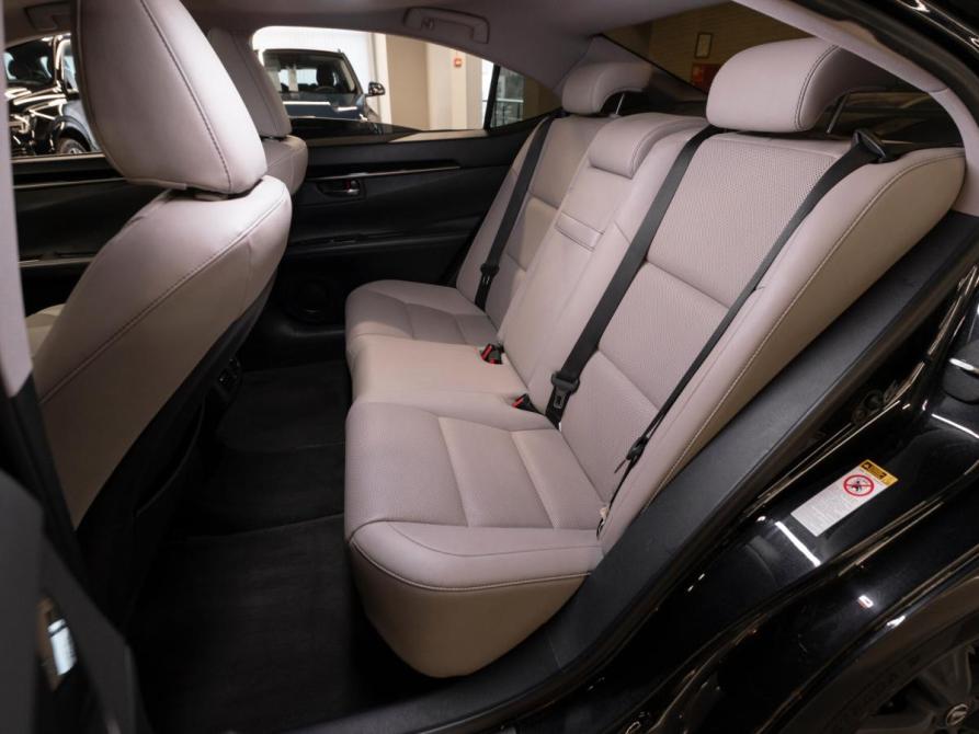 Lexus ES VI Рестайлинг Москва  - изображение 21