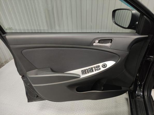 Hyundai Solaris I Рестайлинг с пробегом 2014 года, цена 1 129 000 рублей, 113924 км, седан, Автокод Объявления