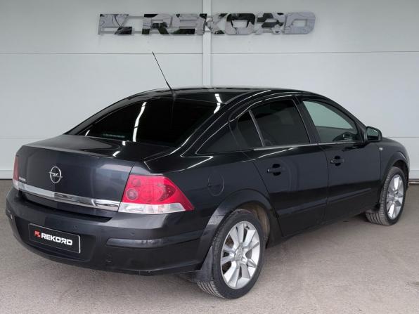 Opel Astra H Рестайлинг с пробегом 2012 года, цена 679 000 рублей, 232099 км, седан, Автокод Объявления