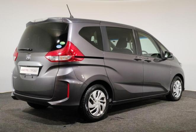 Honda Freed II с пробегом 2019 года, цена 1 490 000 рублей, 96084 км, компактвэн, Автокод Объявления