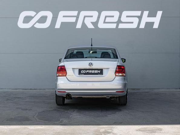 Volkswagen Polo V Рестайлинг с пробегом 2016 года, цена 1 199 000 рублей, 88118 км, седан, Автокод Объявления