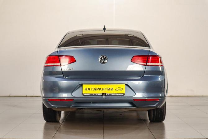 Volkswagen Passat B8 с пробегом 2018 года, цена 2 139 000 рублей, 161639 км, седан, Автокод Объявления