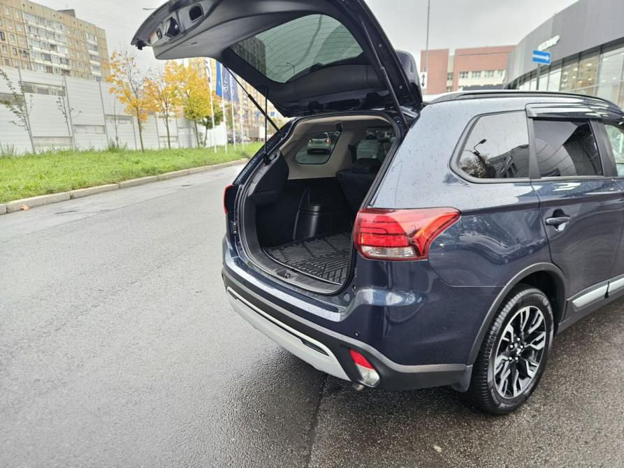 Mitsubishi Outlander III Рестайлинг 3 Санкт-Петербург  - изображение 8