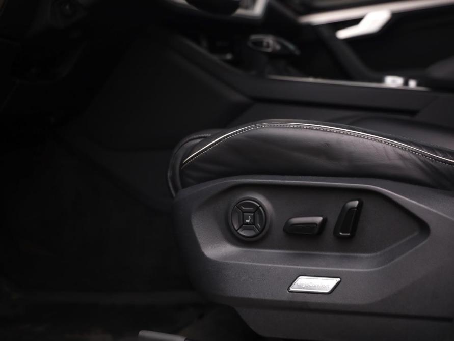 Volkswagen Touareg III Санкт-Петербург  - изображение 28