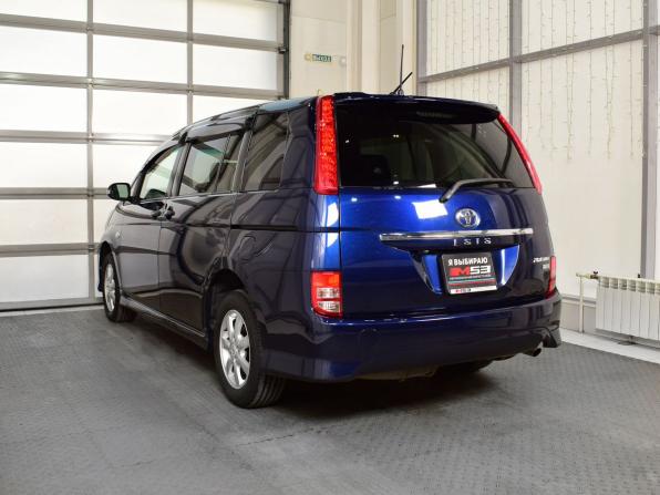 Toyota ISis I Рестайлинг с пробегом 2011 года, цена 1 199 999 рублей, 153771 км, компактвэн, Автокод Объявления