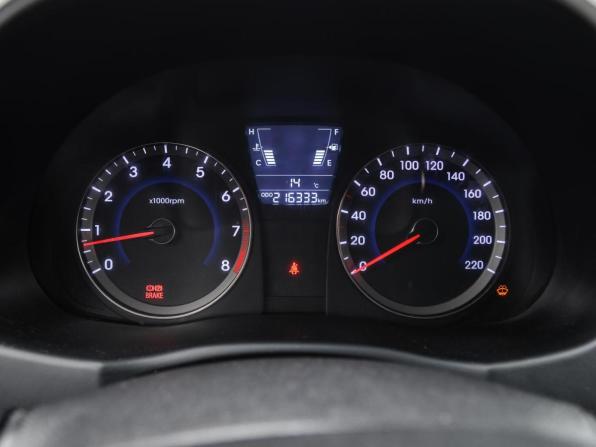 Hyundai Solaris I с пробегом 2012 года, цена 749 000 рублей, 215875 км, хэтчбек, Автокод Объявления