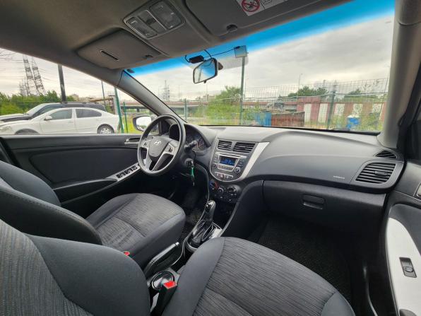 Hyundai Solaris I Рестайлинг с пробегом 2014 года, цена 869 000 рублей, 180000 км, хэтчбек, Автокод Объявления
