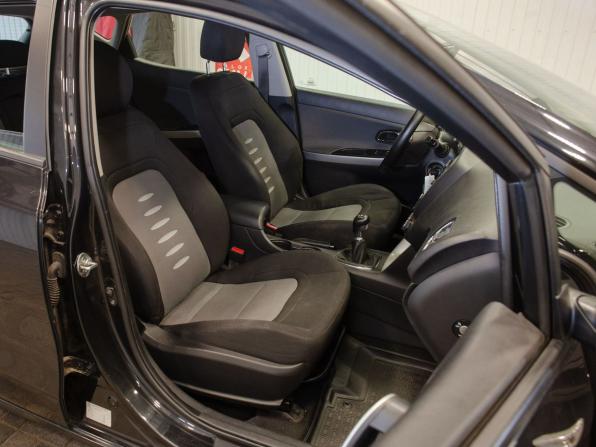 Kia Ceed II с пробегом 2012 года, цена 899 000 рублей, 198904 км, хэтчбек, Автокод Объявления