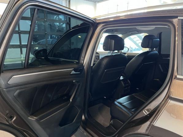 Volkswagen Tiguan II с пробегом 2018 года, цена 2 744 000 рублей, 151150 км, внедорожник, Автокод Объявления