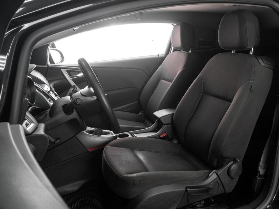 Opel Astra J Рестайлинг Тюмень  - изображение 10
