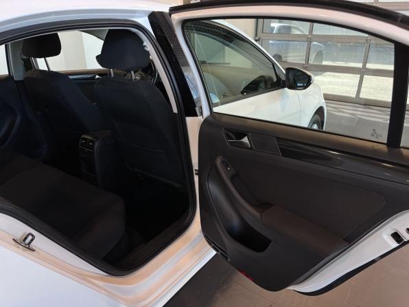 Volkswagen Jetta VI с пробегом 2011 года, цена 840 000 рублей, 105348 км, седан, Автокод Объявления