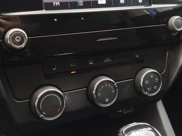 Skoda Octavia III (A7) Рестайлинг с пробегом 2019 года, цена 1 249 000 рублей, 245805 км, лифтбек, Автокод Объявления