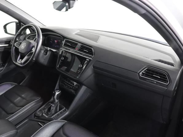 Volkswagen Tiguan II Рестайлинг с пробегом 2021 года, цена 3 190 000 рублей, 101417 км, внедорожник, Автокод Объявления