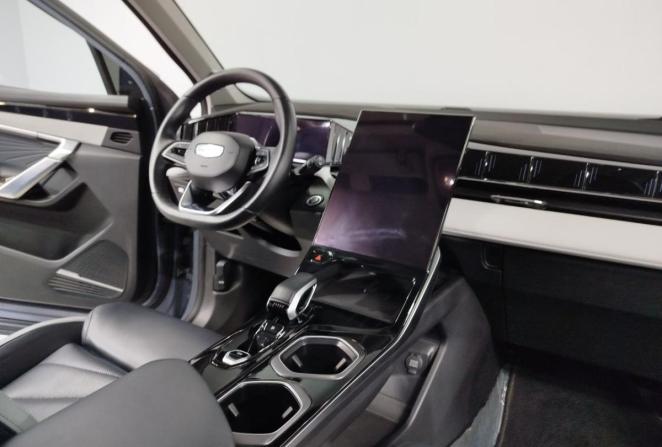 Geely Atlas II с пробегом 2024 года, цена 3 085 000 рублей, 31783 км, внедорожник, Автокод Объявления