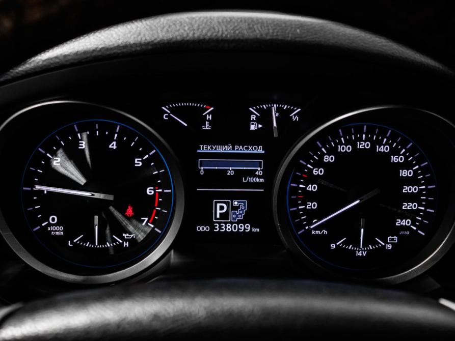 Toyota Land Cruiser 200 Series Рестайлинг 1 Москва  - изображение 10