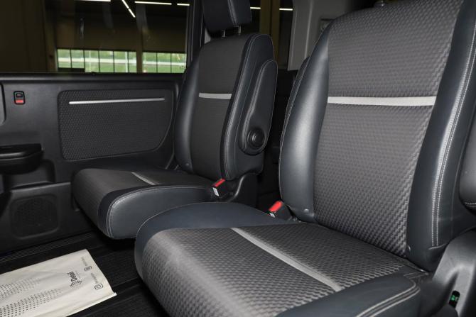 Honda Stepwgn V с пробегом 2015 года, цена 1 899 000 рублей, 161000 км, минивэн, Автокод Объявления