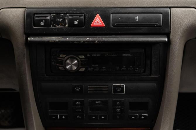Audi A6 II (C5) Рестайлинг с пробегом 2002 года, цена 449 000 рублей, 295000 км, универсал, Автокод Объявления