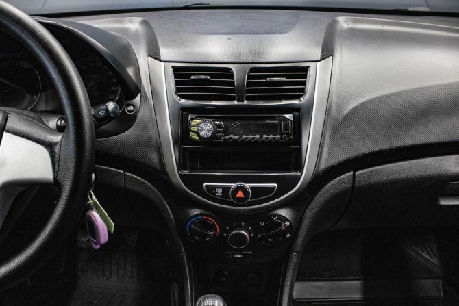 Hyundai Solaris I Рестайлинг с пробегом 2014 года, цена 869 000 рублей, 148797 км, седан, Автокод Объявления