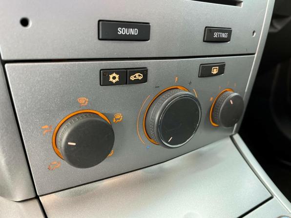 Opel Astra H Рестайлинг с пробегом 2011 года, цена 487 760 рублей, 176000 км, хэтчбек, Автокод Объявления