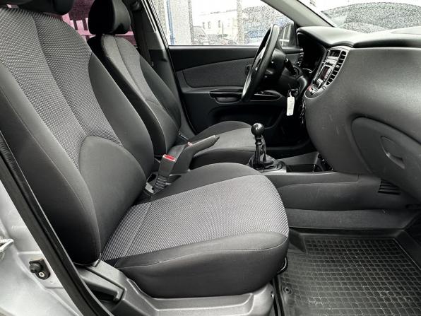 Kia Rio II Рестайлинг с пробегом 2009 года, цена 565 000 рублей, 224564 км, хэтчбек, Автокод Объявления