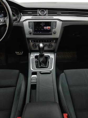 Volkswagen Passat B8 с пробегом 2016 года, цена 2 190 000 рублей, 133877 км, универсал, Автокод Объявления