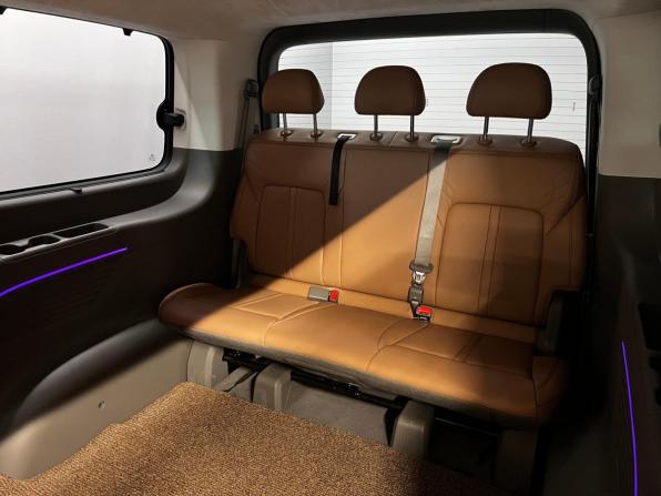 Hyundai Staria I с пробегом 2025 года, цена 6 149 000 рублей, 17571 км, минивэн, Автокод Объявления