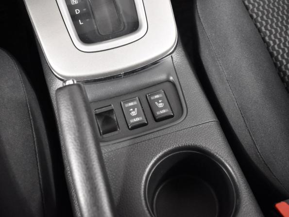 Nissan Tiida II с пробегом 2015 года, цена 999 900 рублей, 129871 км, хэтчбек, Автокод Объявления