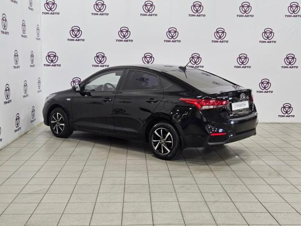 Hyundai Solaris II с пробегом 2018 года, цена 1 193 000 рублей, 135244 км, седан, Автокод Объявления