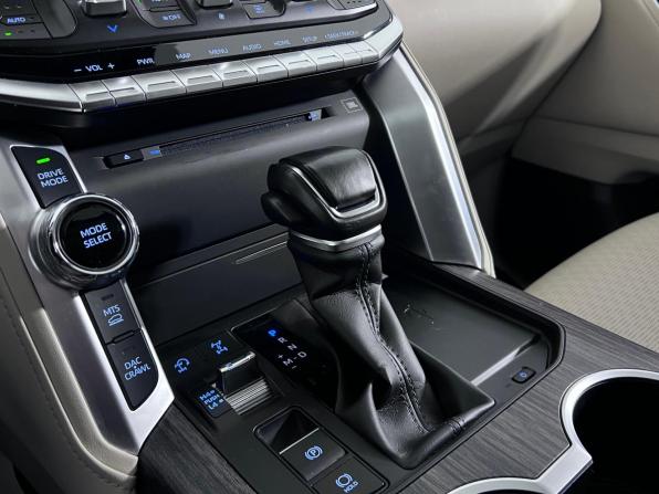 Toyota Land Cruiser 300 Series с пробегом 2022 года, цена 8 500 000 рублей, 122410 км, внедорожник, Автокод Объявления
