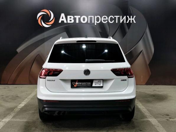 Volkswagen Tiguan II с пробегом 2018 года, цена 2 343 000 рублей, 159467 км, внедорожник, Автокод Объявления