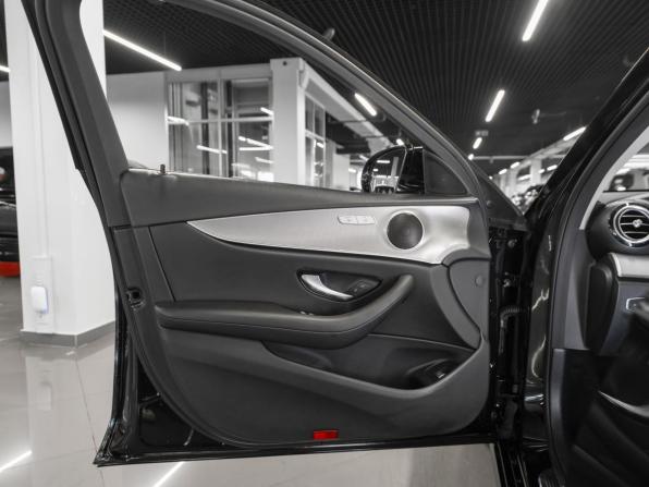 Mercedes-Benz E-Класс V (W213 S213 C238) с пробегом 2019 года, цена 2 820 000 рублей, 104307 км, седан, Автокод Объявления