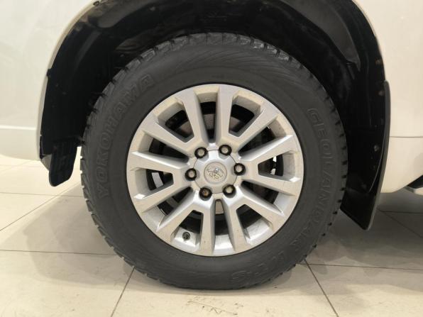 Toyota Land Cruiser Prado 150 Series Рестайлинг 1 с пробегом 2015 года, цена 2 850 000 рублей, 242136 км, внедорожник, Автокод Объявления