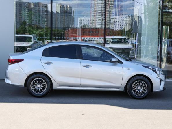 Kia Rio IV Рестайлинг с пробегом 2021 года, цена 1 498 000 рублей, 155000 км, седан, Автокод Объявления